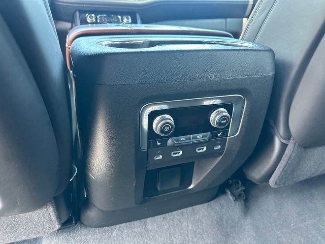 2024 GMC Yukon XL Denali Ultimate