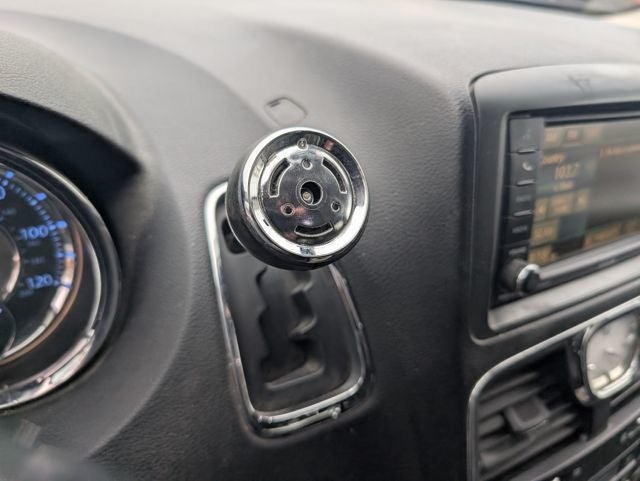 2016 Chrysler Town & Country Touring-L