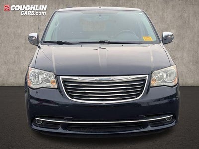 2016 Chrysler Town & Country Touring-L