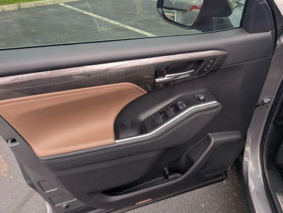 2025 Toyota Highlander Hybrid Limited 25th Edition