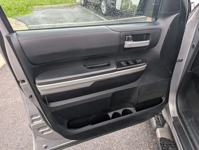 2014 Toyota Tundra SR5