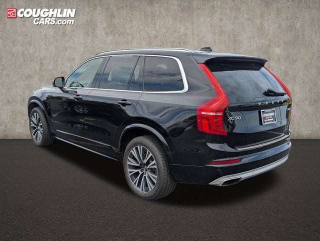 2021 Volvo XC90 T6 Momentum