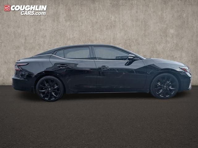 2022 Nissan Maxima SR