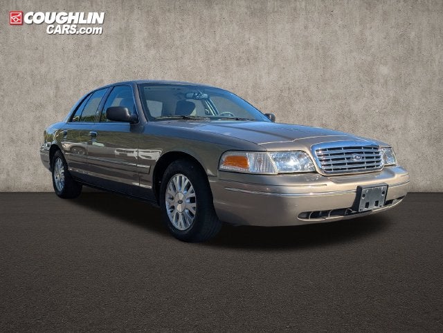 2004 Ford Crown Victoria LX