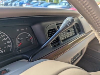 2004 Ford Crown Victoria LX