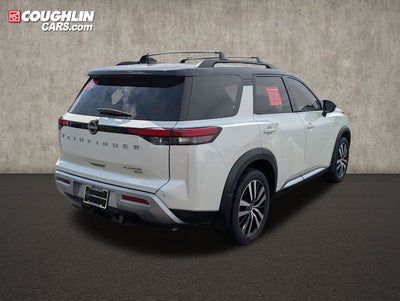 2023 Nissan Pathfinder Platinum