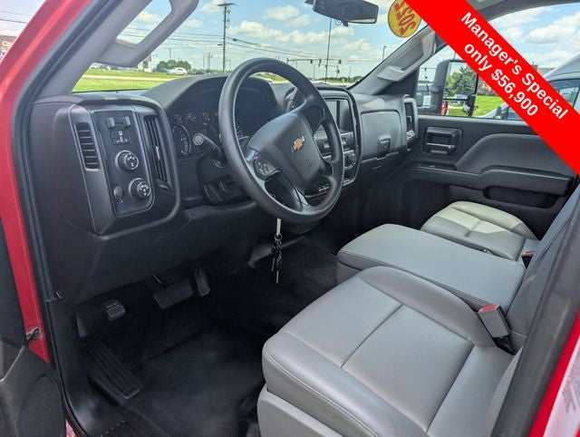 2022 Chevrolet Silverado 5500HD Work Truck