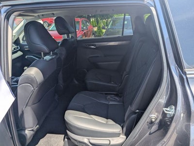 2023 Toyota Highlander Platinum