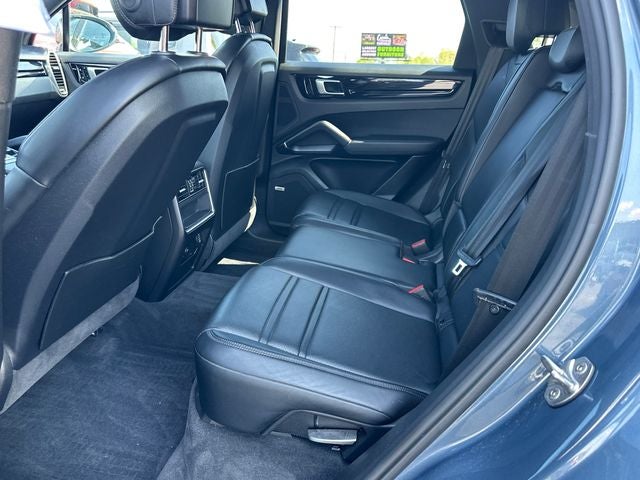 2019 Porsche Cayenne Base