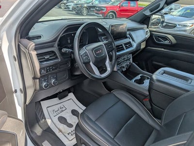 2023 GMC Yukon XL SLT