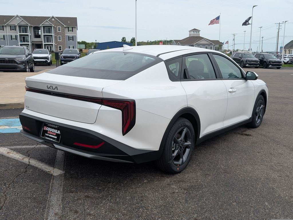 2026 Kia K4 LXS