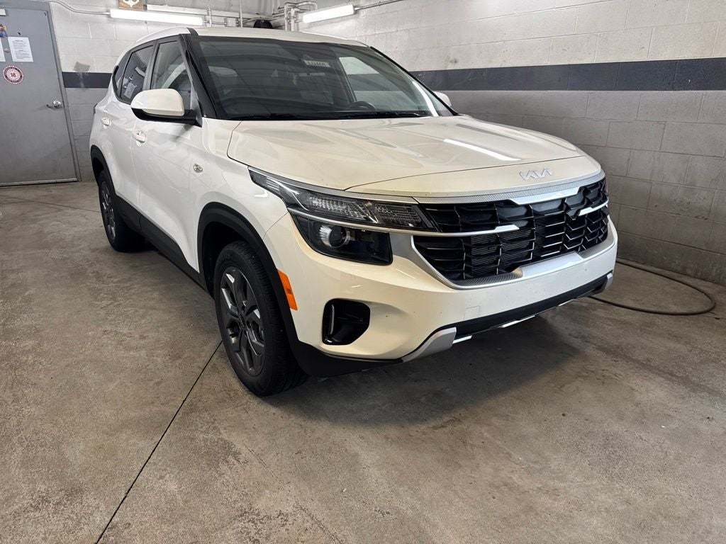 2025 Kia Seltos LX