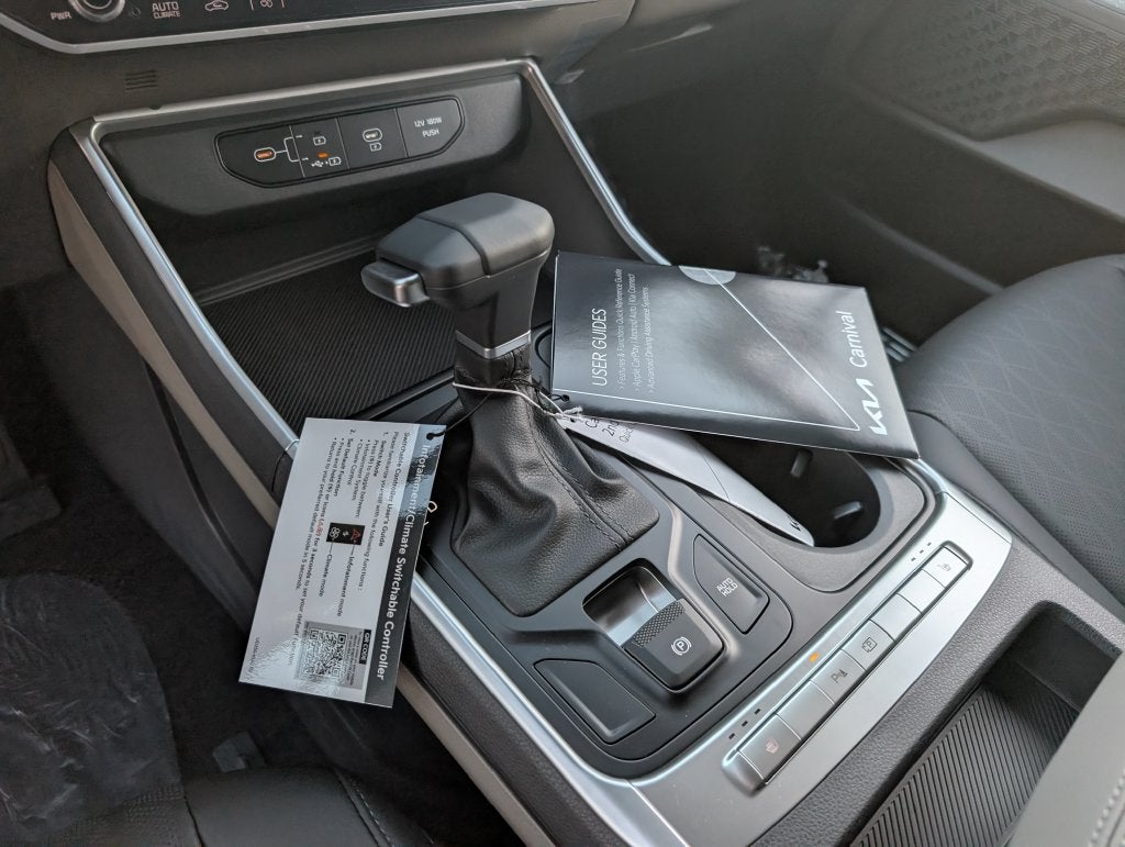 2027 Kia Carnival LXS
