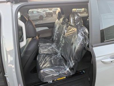 2027 Kia Carnival LXS