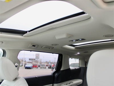 2025 Kia Carnival Hybrid SX