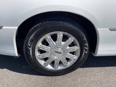 2007 Lincoln Town Car Signature Limited