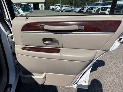2007 Lincoln Town Car Signature Limited