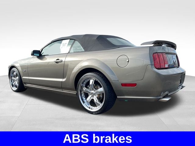 2005 Ford Mustang GT Premium