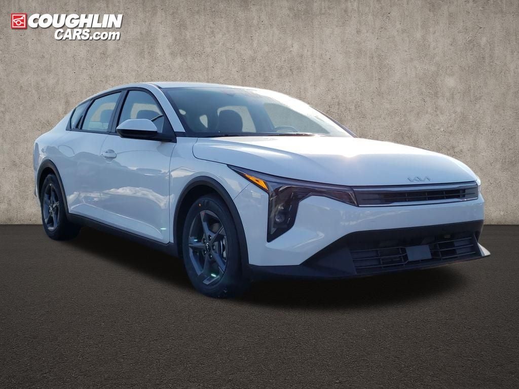 2026 Kia K4 LXS AT's photo