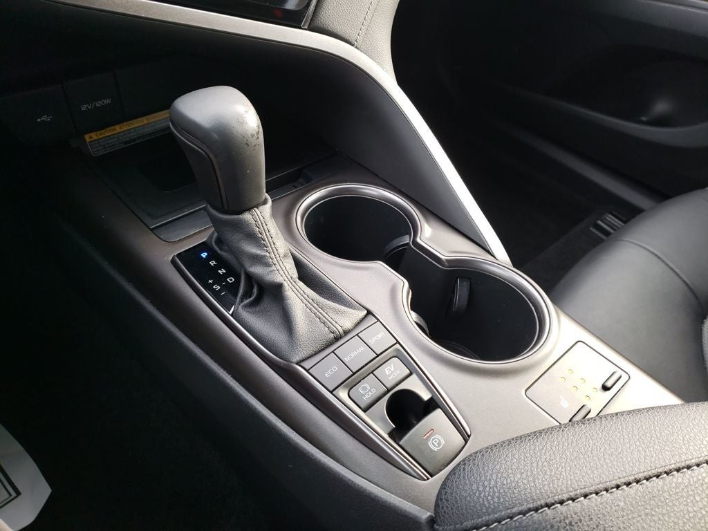 2021 Toyota Camry Hybrid XSE