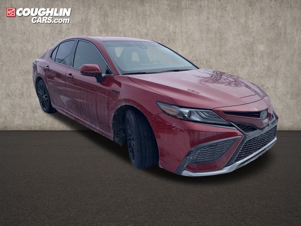 2021 Toyota Camry Hybrid XSE