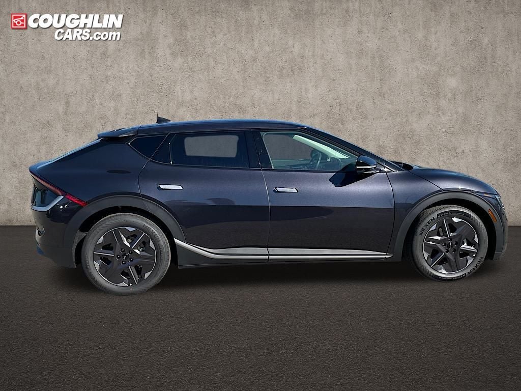 2025 Kia EV6 Light
