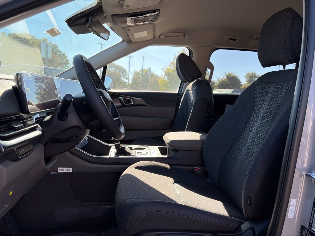 2027 Kia Carnival LX