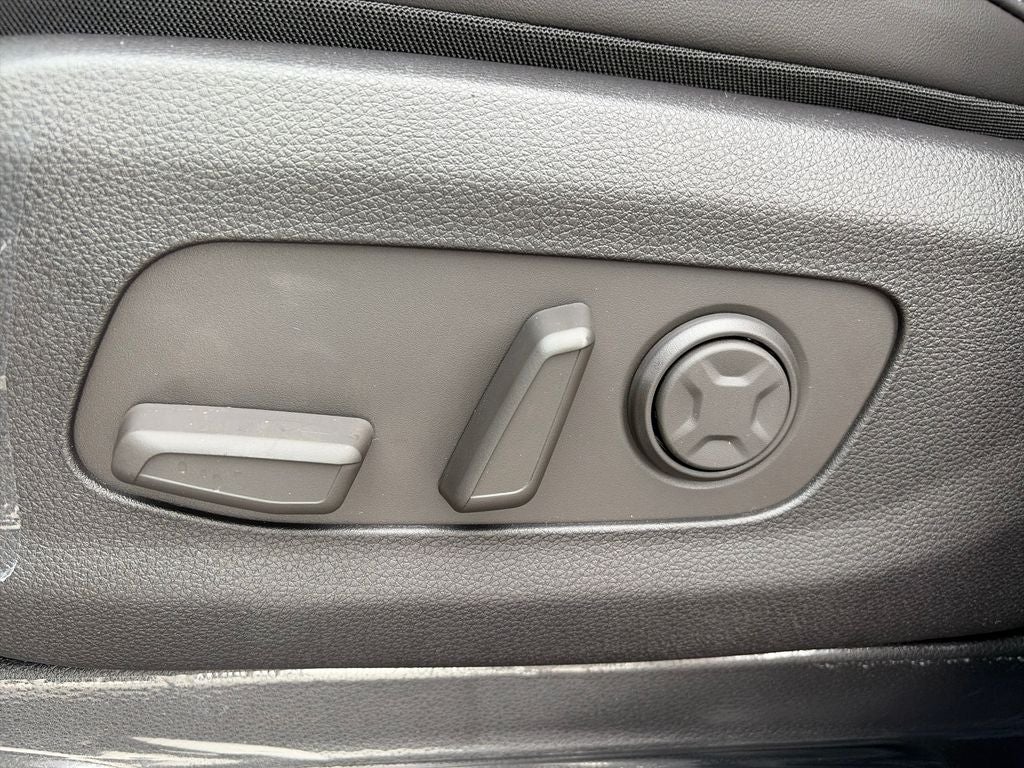 2027 Kia Carnival EX