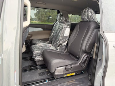 2027 Kia Carnival EX