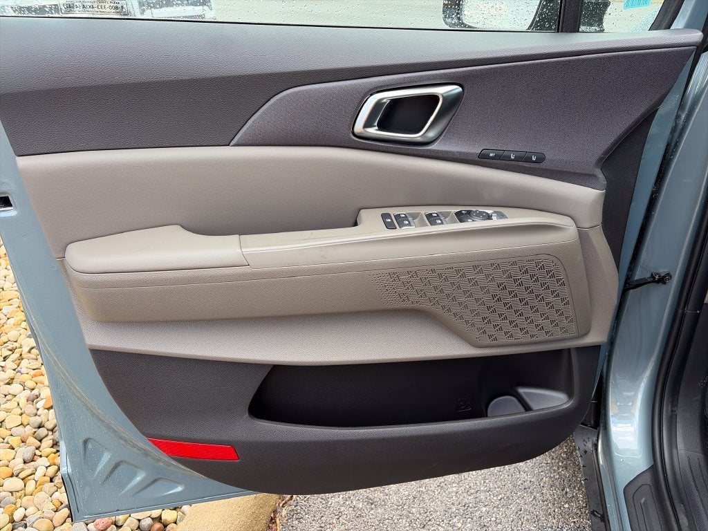 2027 Kia Carnival EX
