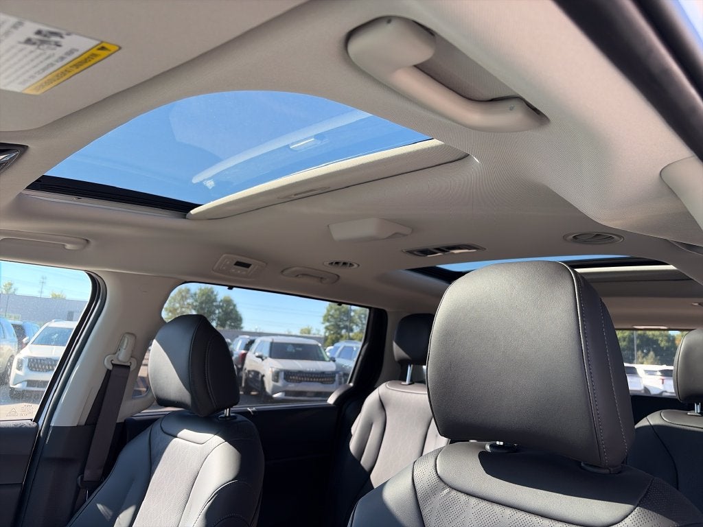 2027 Kia Carnival SX