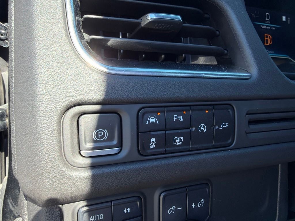 2022 Chevrolet Suburban LT