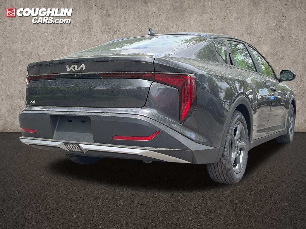 2026 Kia K4 LXS