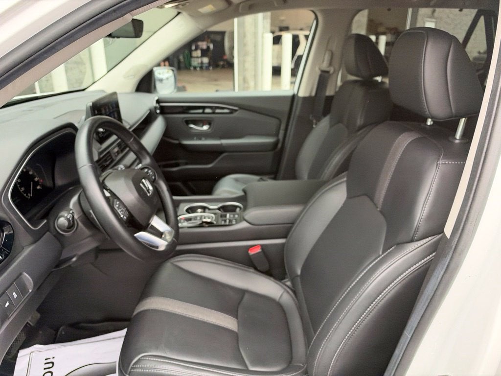2025 Honda Pilot Base