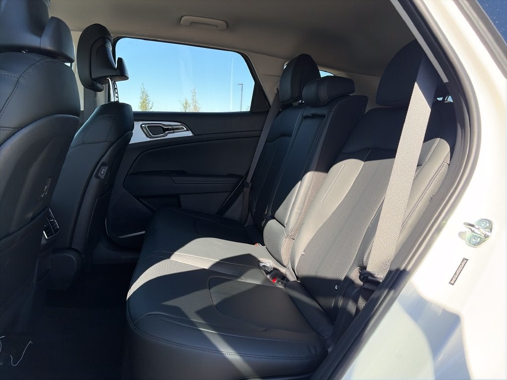 2027 Kia Sportage Hybrid EX