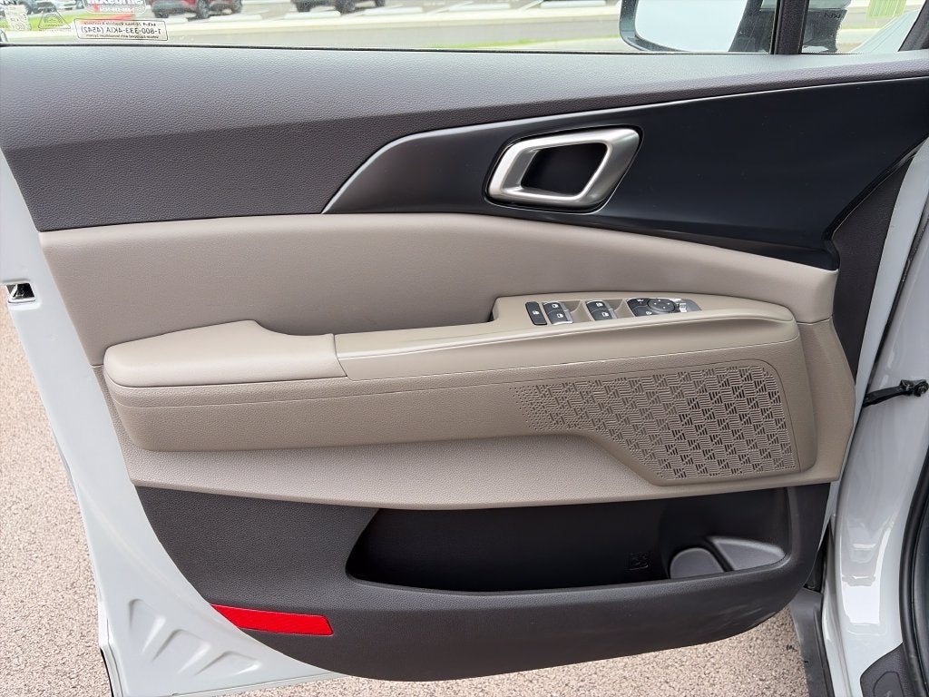 2027 Kia Carnival LX