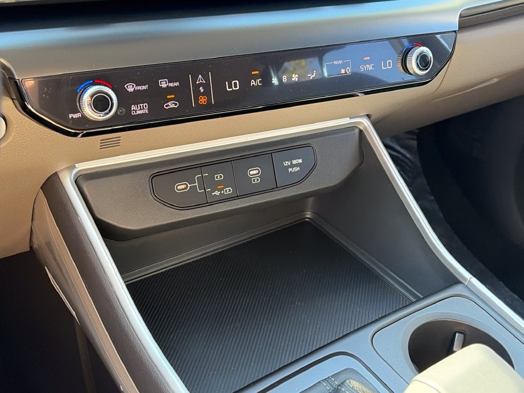 2027 Kia Carnival LX