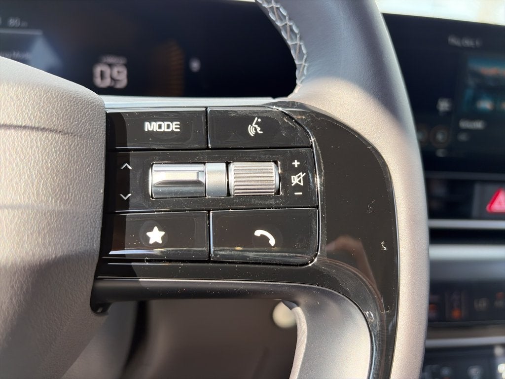 2027 Kia Carnival LX