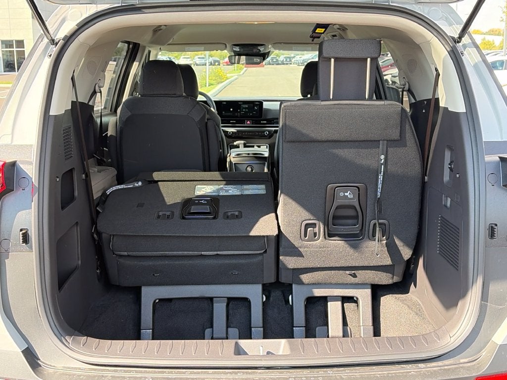 2027 Kia Carnival LX