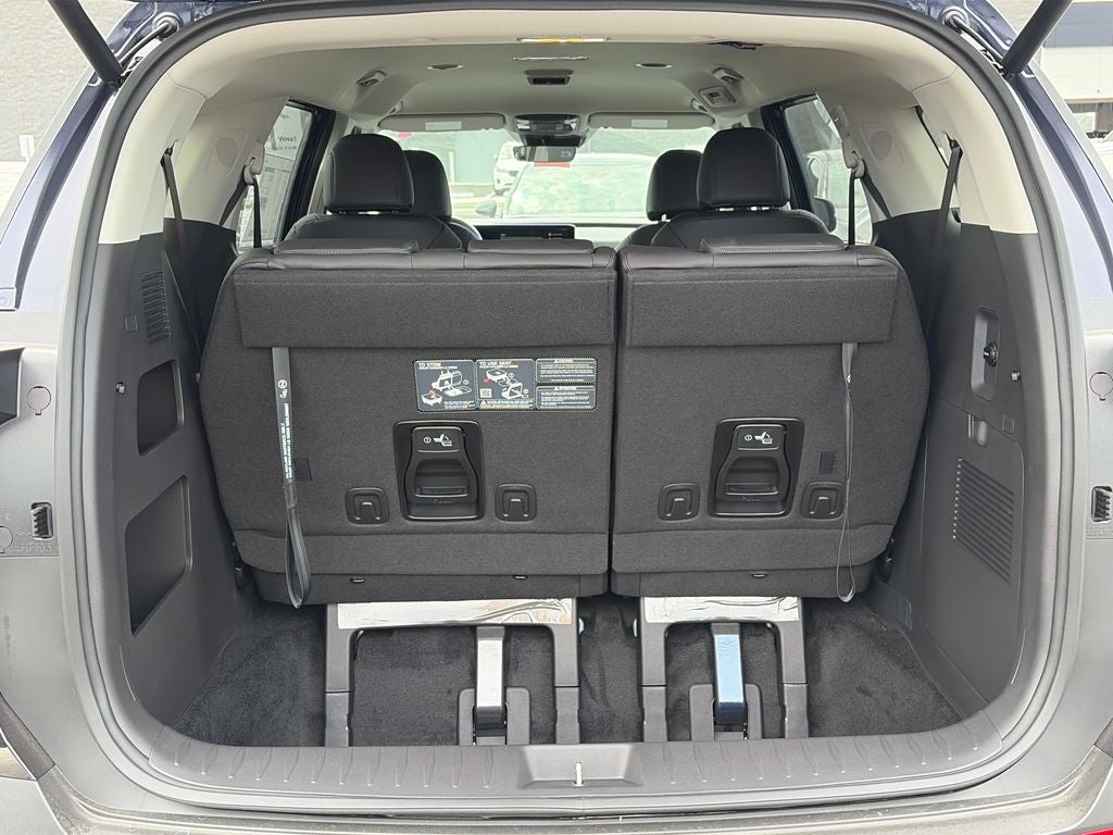 2027 Kia Carnival Hybrid EX