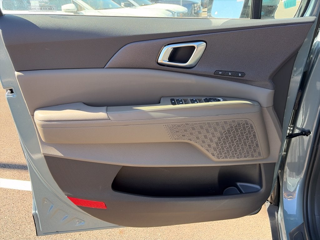 2027 Kia Carnival Hybrid SX