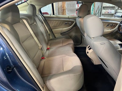 2018 Ford Taurus SEL