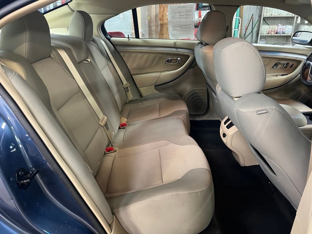 2018 Ford Taurus SEL