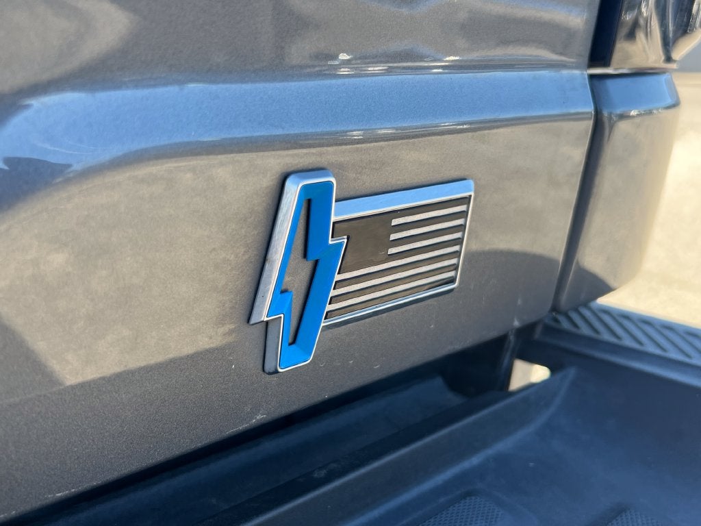 2023 Ford F-150 Lightning XLT