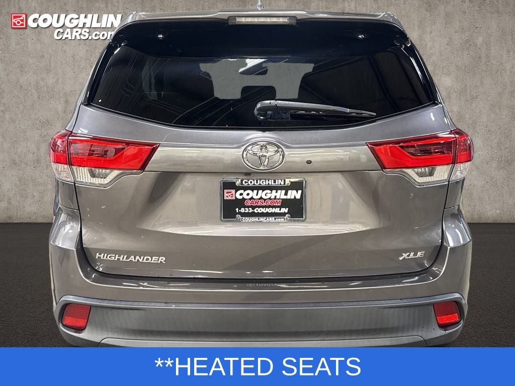 2019 Toyota Highlander SE