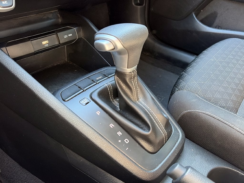 2022 Kia Rio LX