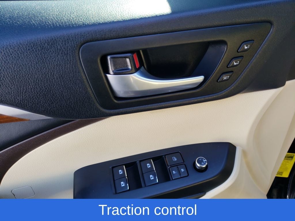 2018 Toyota Highlander Limited Platinum