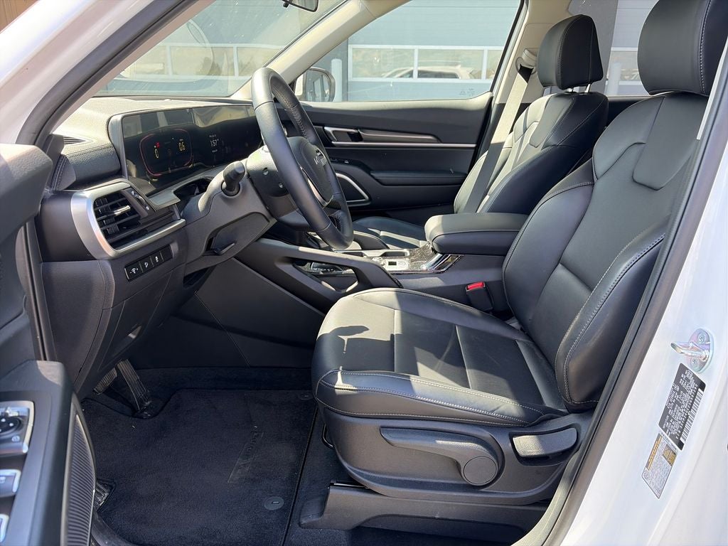 2025 Kia Telluride LX