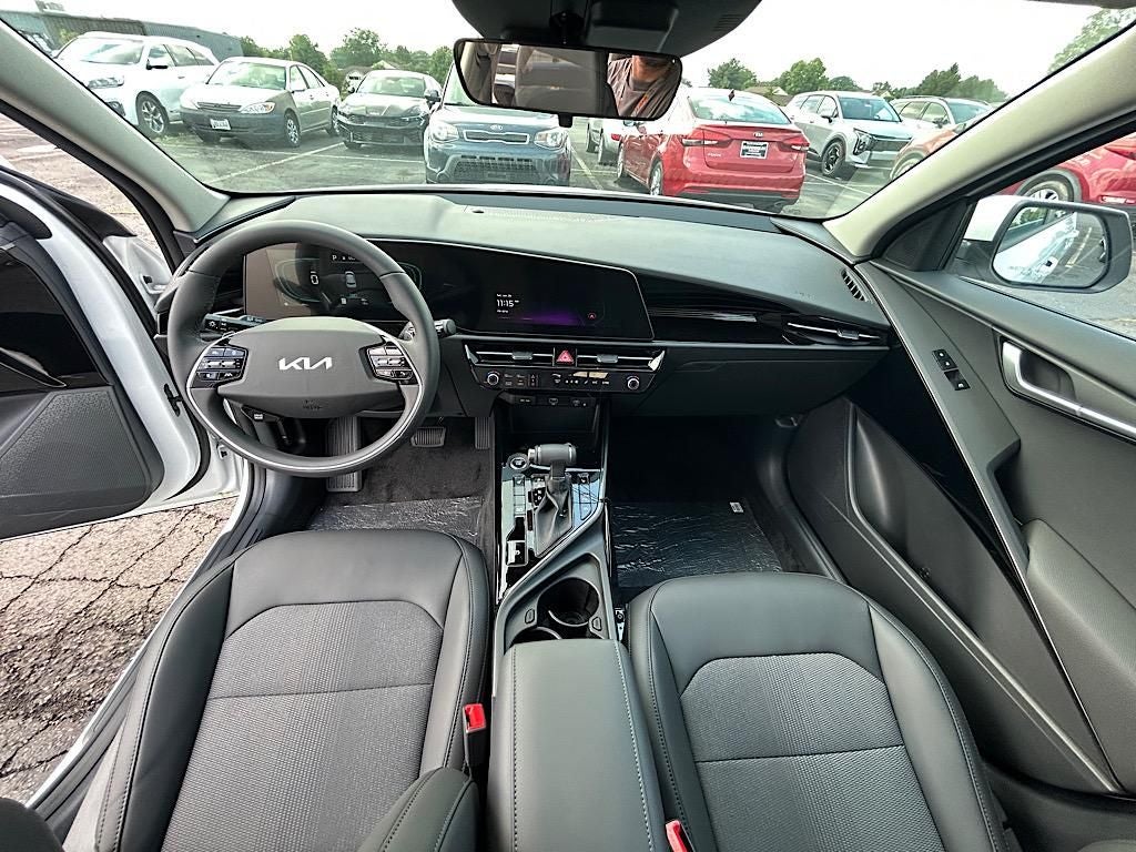 2025 Kia Niro EX