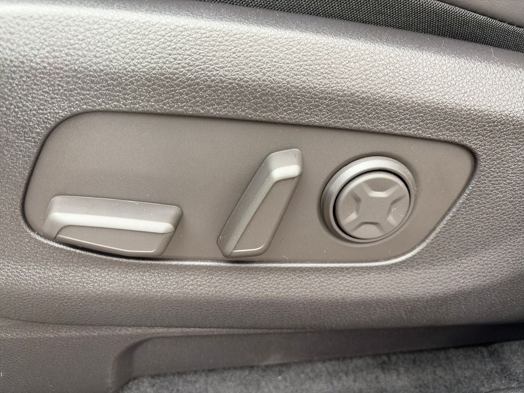 2026 Kia Carnival Base